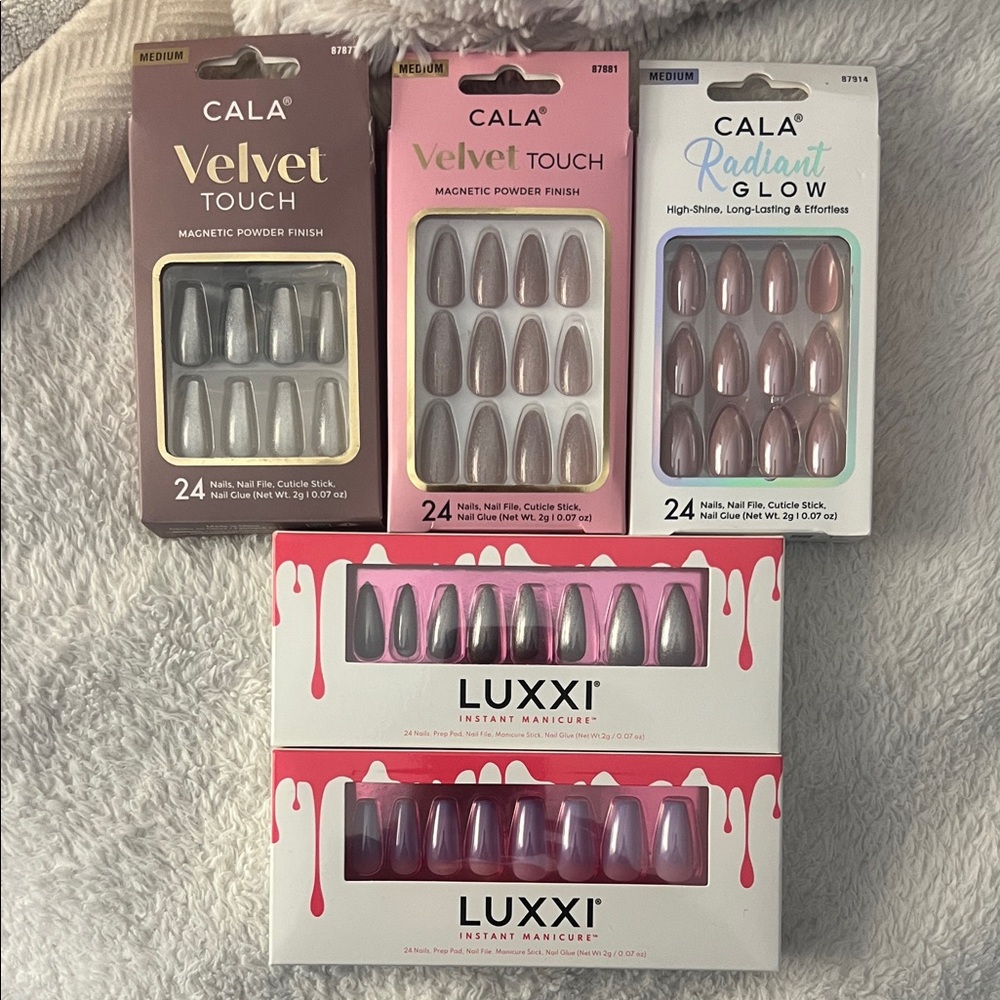 Bundle of 5 sets of press on nails Luxxi and CALA medium almond and coffin